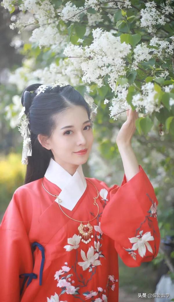 北大研究生，才貌雙全