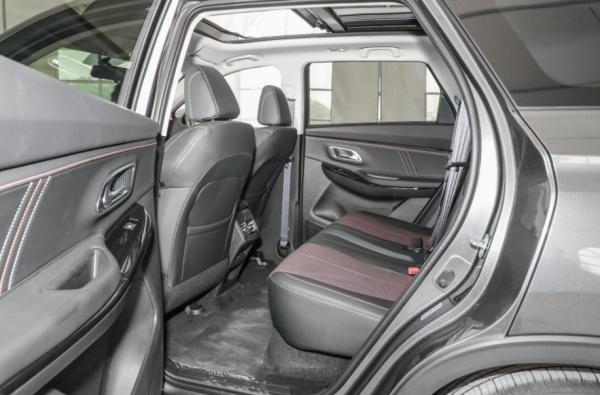 預算10萬左右選SUV，歐尚X7PLUS怎麼樣，哪款車型更實惠？