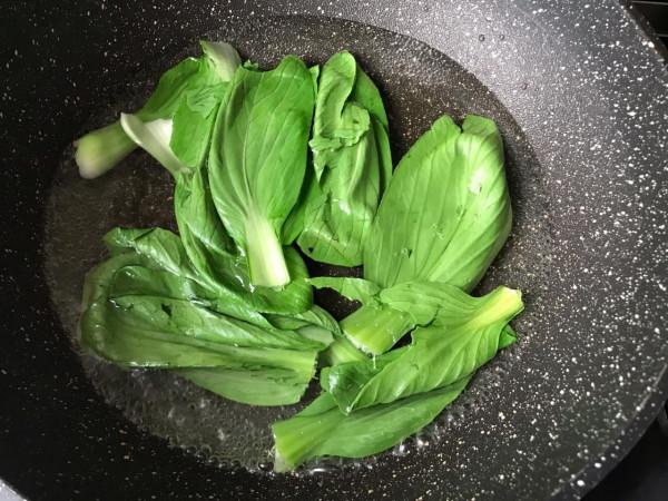 孩子不愛吃飯，試試這道青菜蝦仁飯糰，顏值高味道好，做法簡單