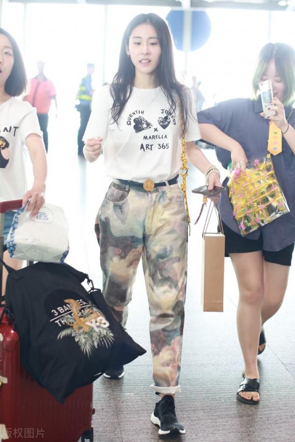 中國好聲音歌手&mdash;&mdash;張碧晨