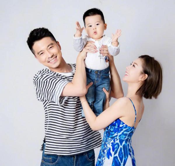 演員王雷同老婆李小萌及孩子美照