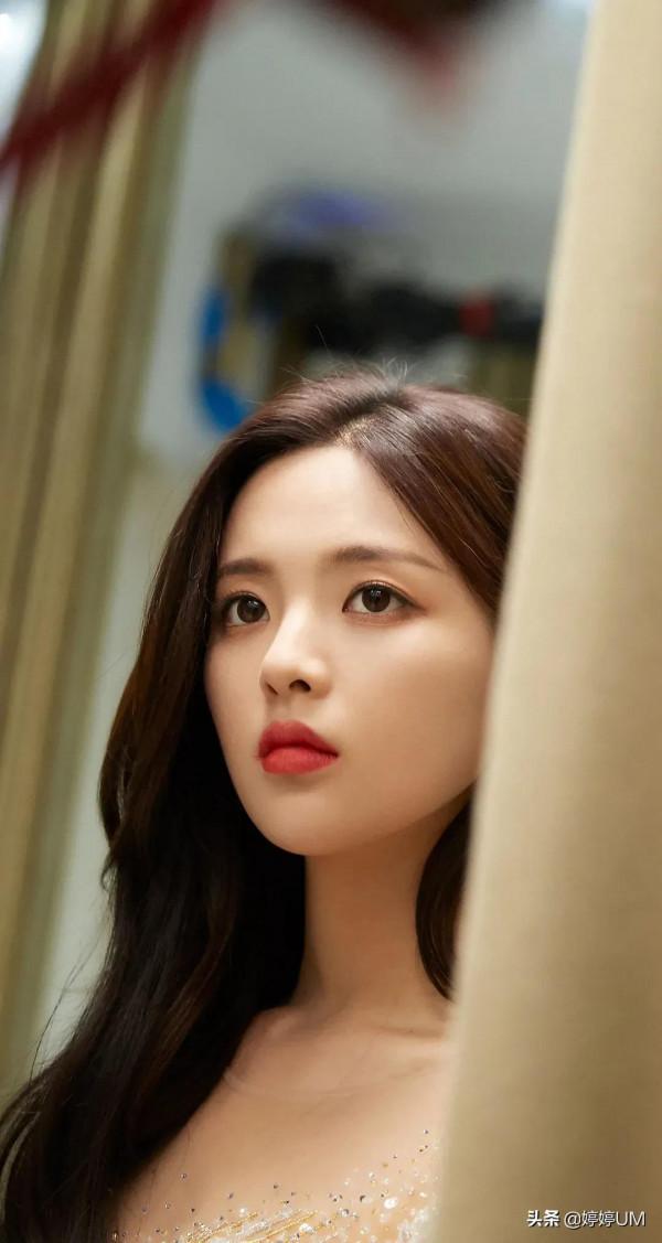 楊超越，膚白貌美、可愛甜美、古靈精怪，好看的女孩子誰不愛呢