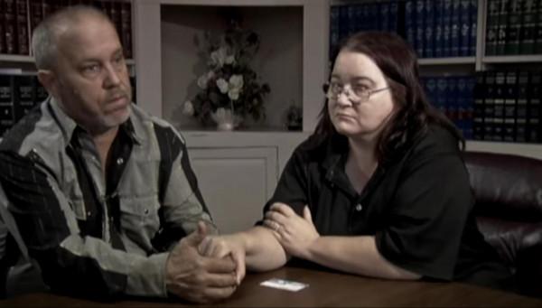 1999年美國17歲少女神秘失蹤，手機留下兩個數字，真兇14年後伏法