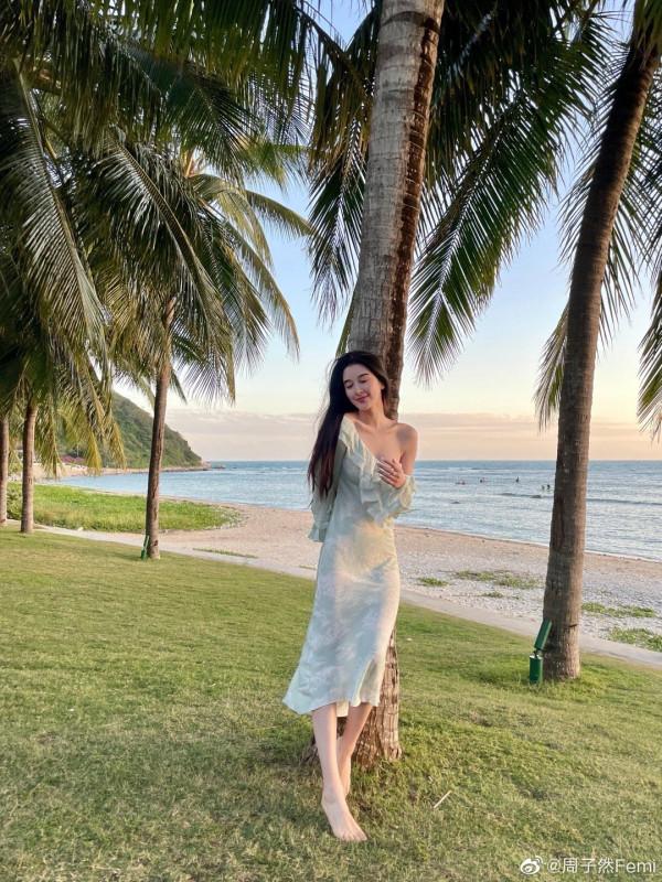 黃曉明早已有新歡？女方身材姣好氣質佳，六字回應戀情傳聞