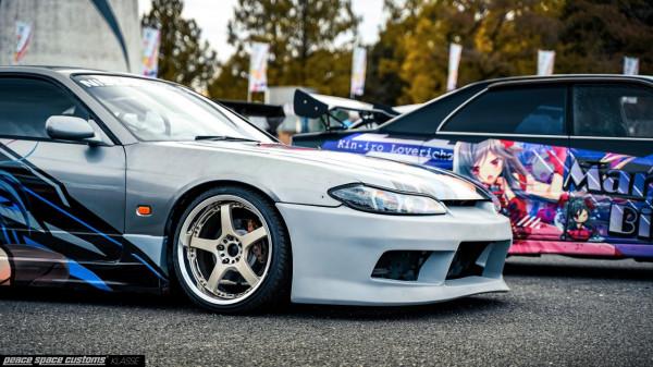 把你貼到車上是我愛的表達，歡迎來到痛車天國（上）