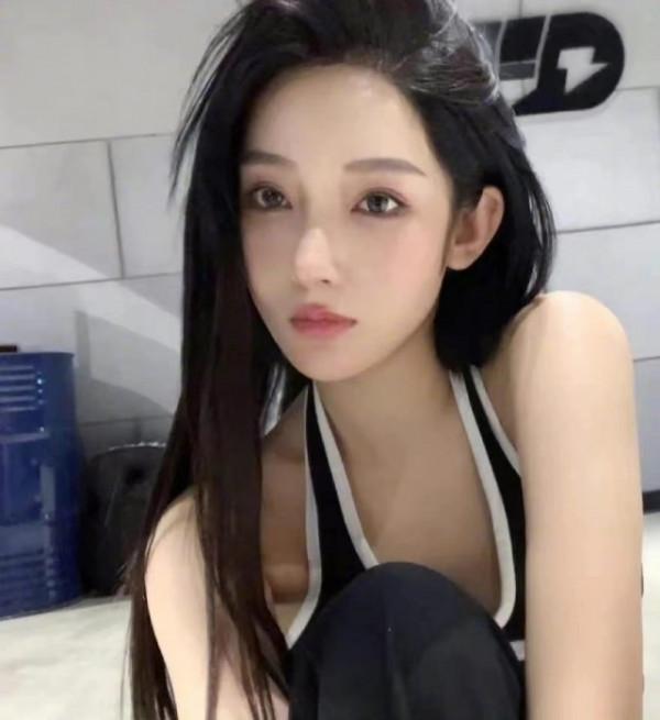 都美竹曬近照,從中傳退學後積極準備藝考,希望有更好的人生 都美竹曬近照,從中傳退學後積極準備藝考,希望有更好的人生