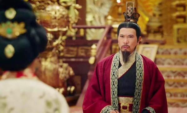 武則天背叛李治稱帝,82歲時被迫交出皇位,為什麼卻無人敢動她? 武則天背叛李治稱帝,82歲時被迫交出皇位,為什麼卻無人敢動她?