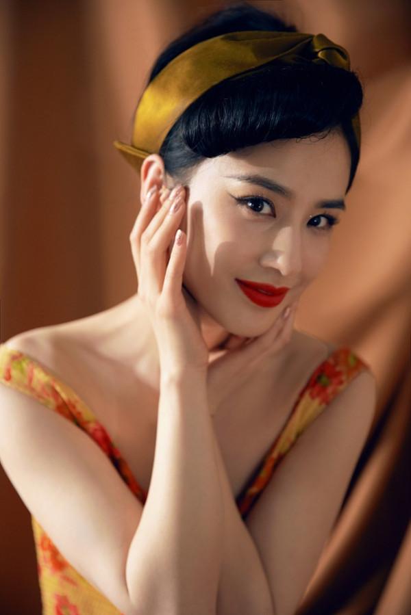 闊太黃聖依也太會選衣服了,穿禮服裙像“公主”,不怪楊子心動 闊太黃聖依也太會選衣服了,穿禮服裙像“公主”,不怪楊子心動