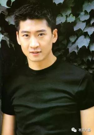 女方不願吃避孕藥就拋棄？口碑剛好點的周杰又鬧出事了？