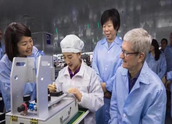 與蘋果合約到期，iPhone13將是謝幕之作？庫克還有下一個10年麼？