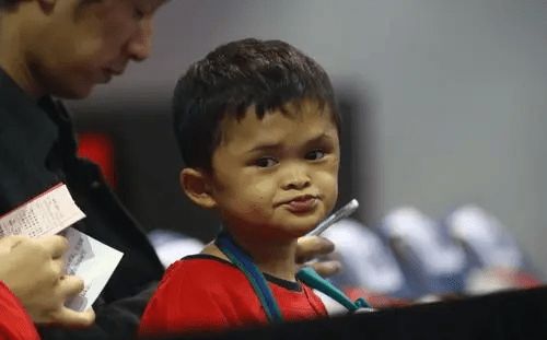 “小馬雲”本就悲慘的人生，卻被資本毀掉的一生，利用完將其拋棄