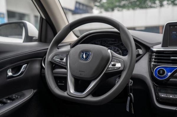 外觀時尚油耗低，悅翔怎麼樣？值得買嗎？全方面評測！