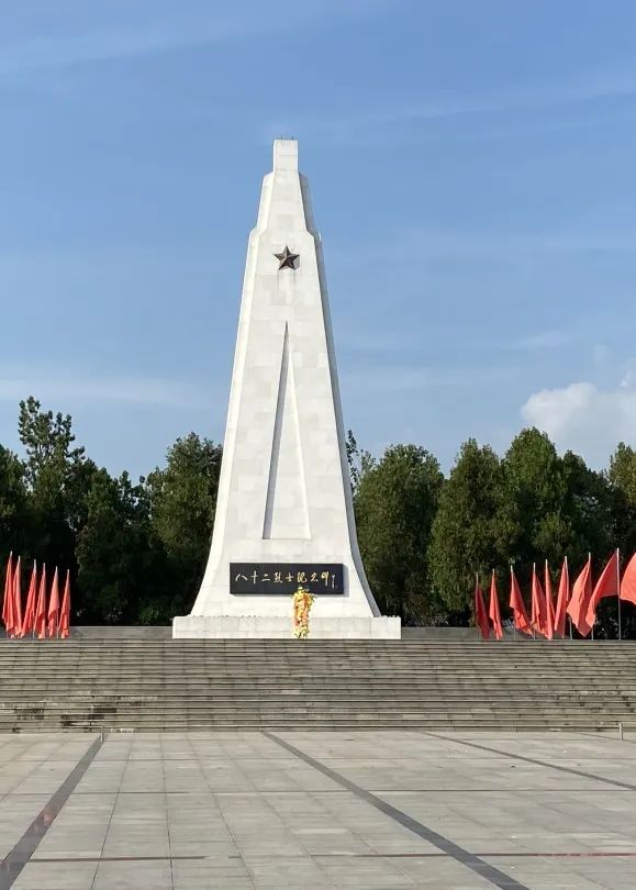 賡續精神血脈 傳承紅色基因——淮師二附小少先大隊舉行主題尋訪活動