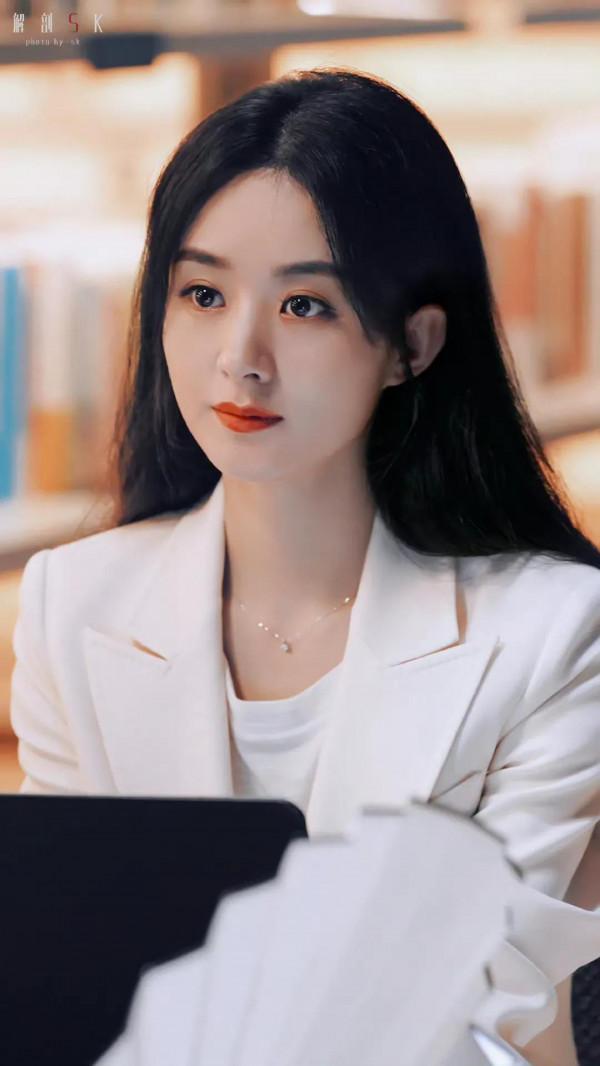 趙麗穎果然是天生麗質，美的無可挑剔