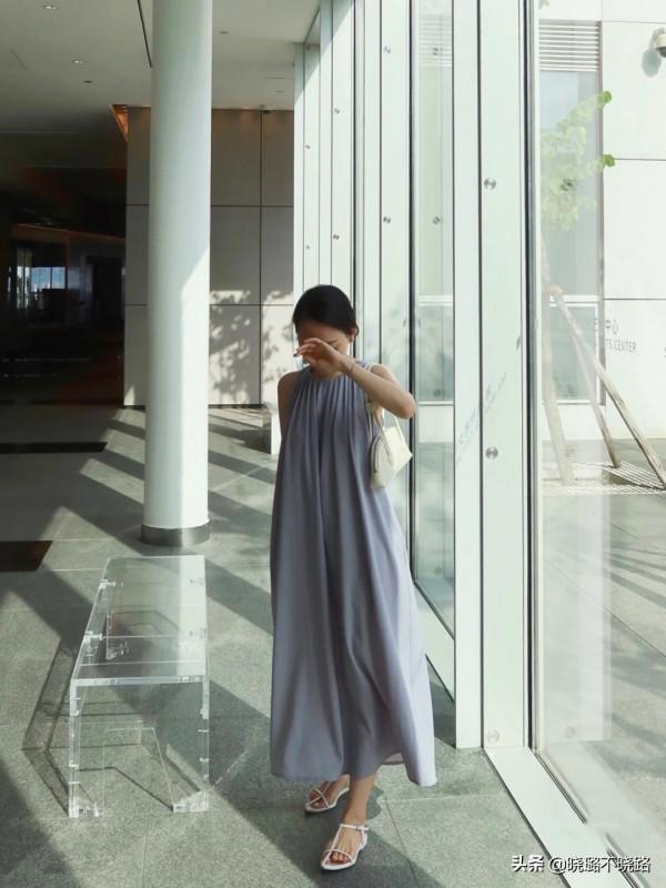 今年流行的“懶人裙”,很適合三四十歲的女人,時髦減齡還有氣質 今年流行的“懶人裙”,很適合三四十歲的女人,時髦減齡還有氣質