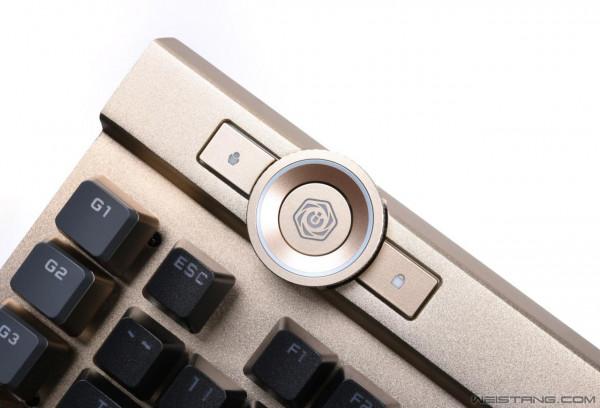 美商海盜船K100璀璨金機械鍵盤賞析 美商海盜船K100璀璨金機械鍵盤賞析