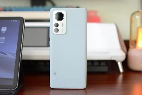 4500mAh＋1080P小屏，小米12的真實續航能力究竟如何？