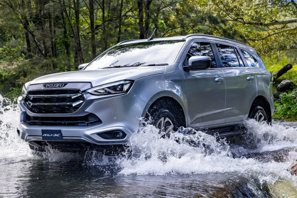 3.0T柴油動力很強悍，車頭造型大氣，五十鈴新mu-X釋出