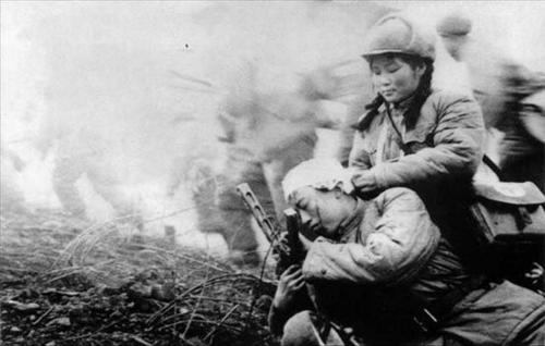 這個人不簡單,毛主席親自為她題詞,並讚譽她:是當代的花木蘭 這個人不簡單,毛主席親自為她題詞,並讚譽她:是當代的花木蘭