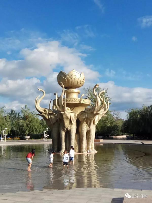 北京向西一步就是烏蘭察布 北京向西一步就是烏蘭察布