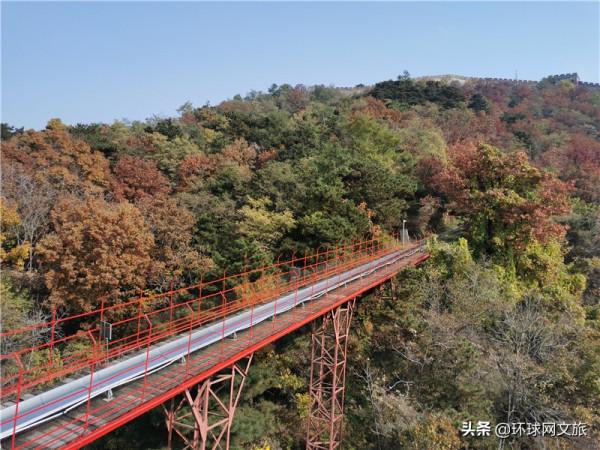 北京慕田峪長城秋色如畫 色彩斑斕