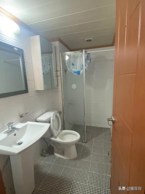 出租房的春天:單身漢一人手改60平,全做“暗黑系”!太刺激了 出租房的春天:單身漢一人手改60平,全做“暗黑系”!太刺激了