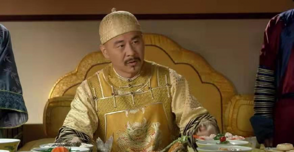 選角與原著不符,卻火得一塌糊塗,這5位男星靠什麼開掛了? 選角與原著不符,卻火得一塌糊塗,這5位男星靠什麼開掛了?