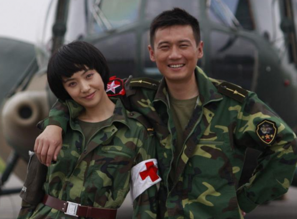 徐洪浩：一段婚姻一個孩子，娶小10歲嬌妻，孩子剛出生就參與拍戲