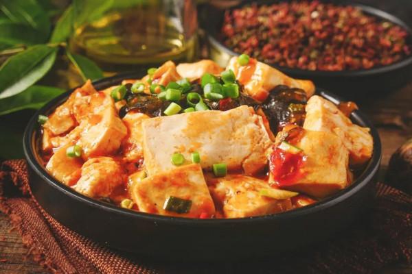 米飯黃金搭檔：超下飯的麻婆豆腐