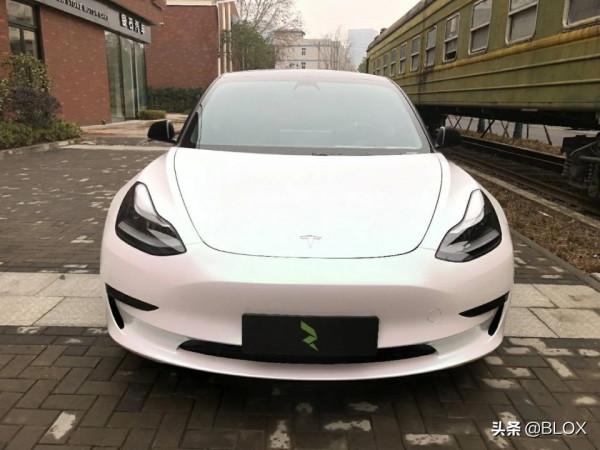 BLOX 改裝集-超甜小姐姐的最愛，特斯拉Model3改裝分享