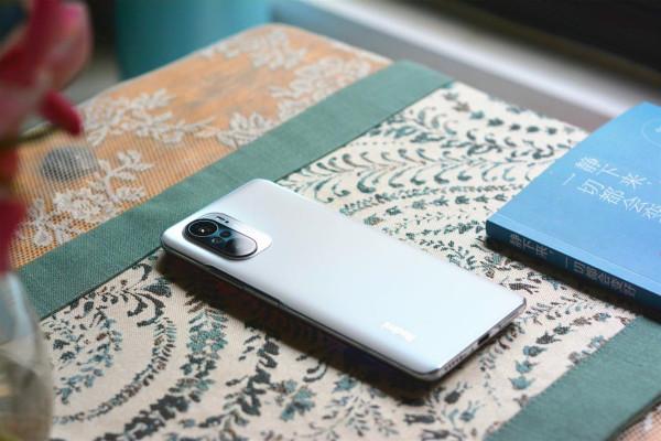 憑實力撿漏，這兩款驍龍870手機才是“真旗艦”，價格都在兩千內