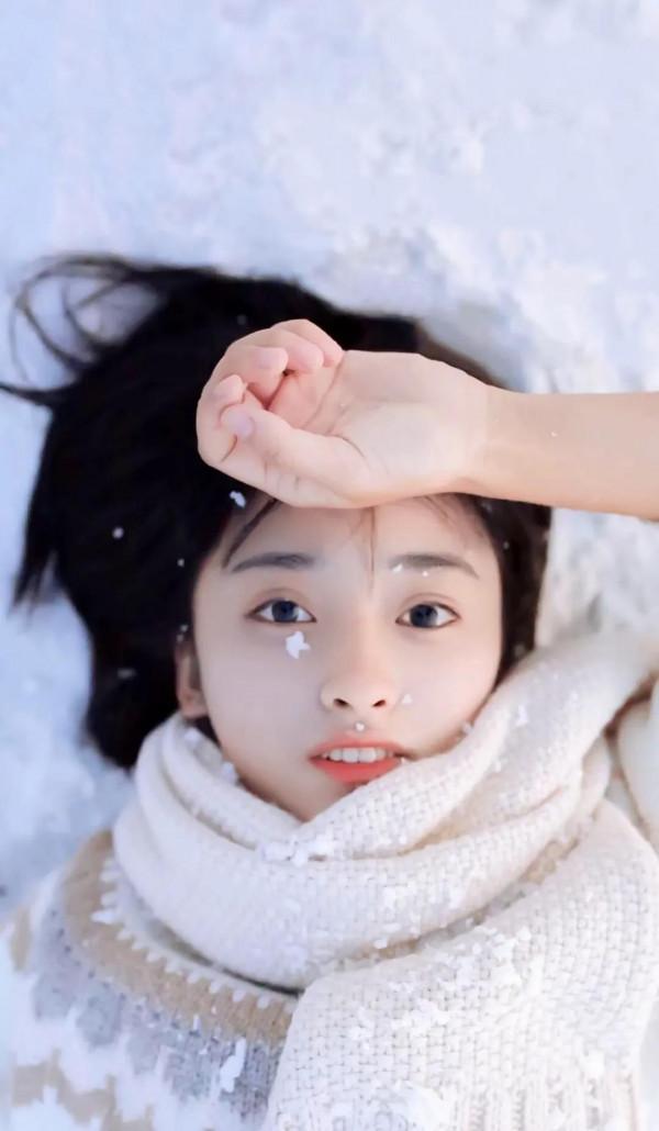 有喜歡沈月的嗎？憑藉《顫抖吧阿部》進入演藝圈