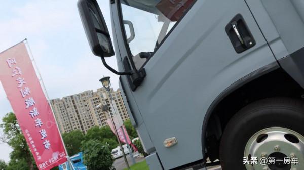 1200AH鋰電800W太陽能，配置到頭！H500輕卡房車“網紅1號”詳解