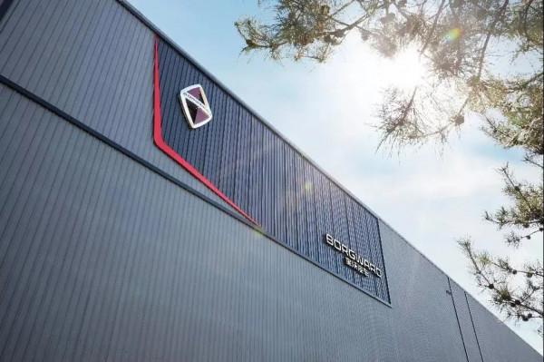 大半個車圈為小米“發燒”，誰來承載雷軍的造車夢？