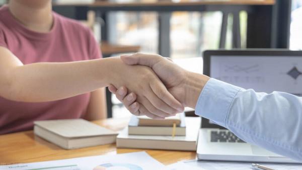 閨蜜6萬元被騙，房子裝修一半不知所措