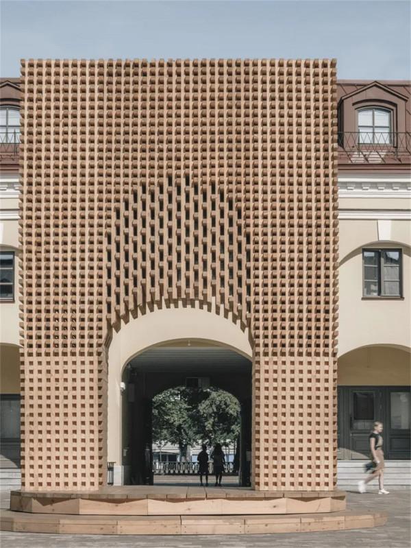 夏日劇場,冬日滑雪:俄羅斯Nikolsky Rows商業廣場改造案例現狀 夏日劇場,冬日滑雪:俄羅斯Nikolsky Rows商業廣場改造案例現狀