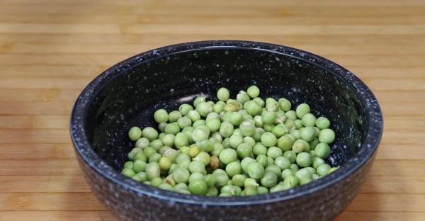 秋天多給孩子做這樣的早餐餅，增強免疫力，簡單營養，孩子愛吃