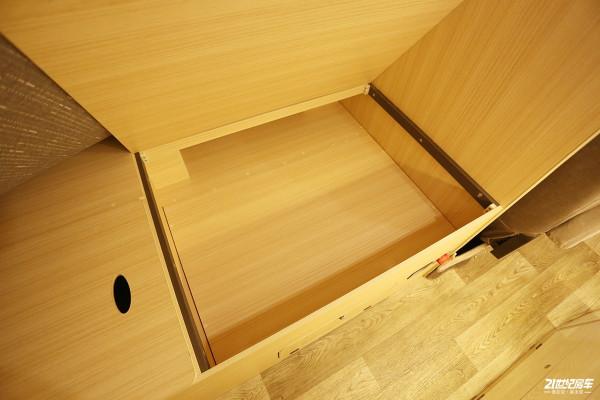 福特新全順底盤打造，不懼限高，自由出行！實拍卓美亞卓越X3房車