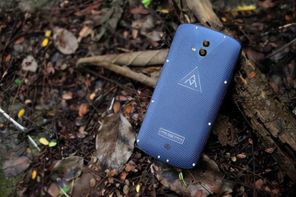 “AGM7”一款專為老年人打造的手機