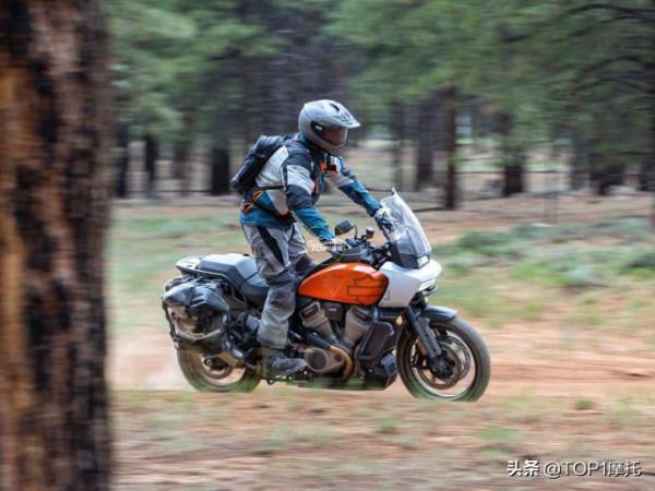 摩旅愛好者的終極目標 2021年最牛X的三款頂級ADV橫評