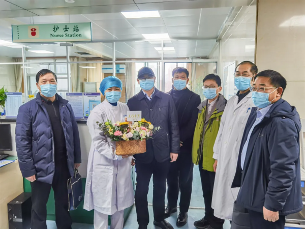 河南省胸科醫院呼吸病醫院：開診慰問關懷到，濃濃情意暖心房