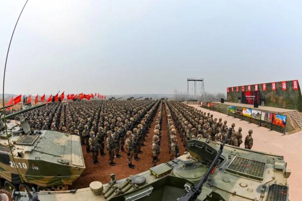 雪花紛飛天，正是練兵時，帶你體驗“沉浸式”冬訓