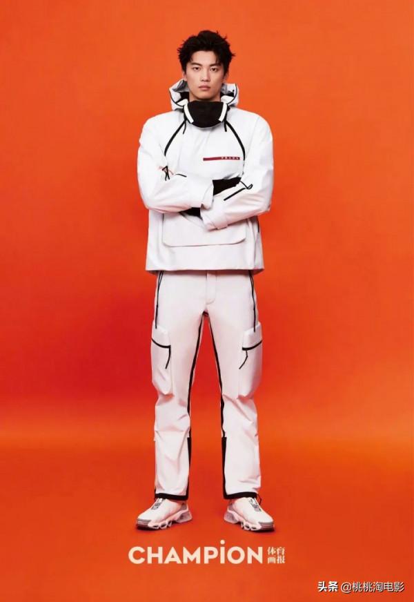 組圖：奧運冠軍汪順《體育畫報》封面大片，外形俊朗高大帥氣