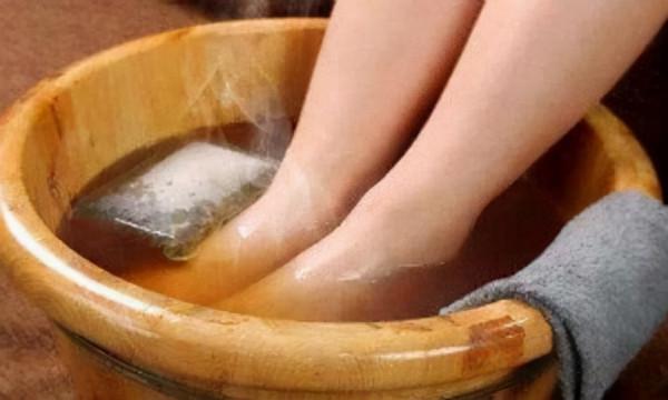 這兩個部位最容易被寒邪入侵，不能受涼，是女人的生命之源