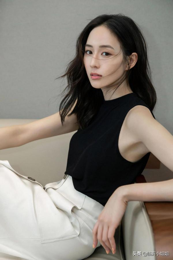 張鈞甯，優雅溫婉的知性美女！才華型藝人的代表，太迷人了
