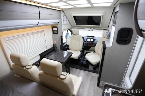 柴油三寶+前置升降吊床,小飛象房車精緻內飾,吃住娛樂一車多用 柴油三寶+前置升降吊床,小飛象房車精緻內飾,吃住娛樂一車多用