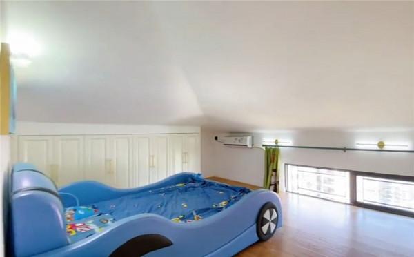 一家六口的405㎡頂層大宅：巧妙利用閣樓，裝修出9室4廳5衛