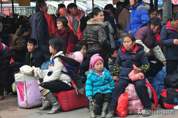 多地出臺農民工清退令，專家：社保繳納標準降至8%，該何去何從