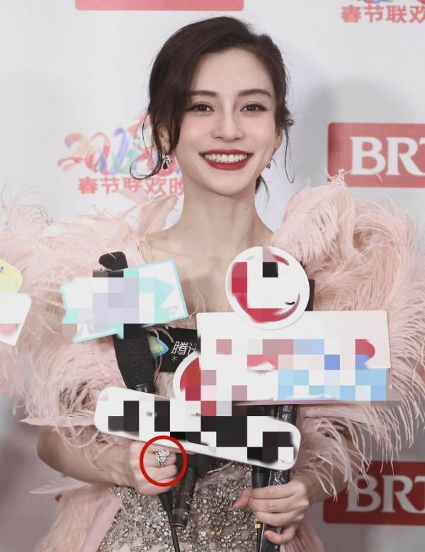 北京春晚路透：王鷗像大白菜、李沁生圖顯老，AB戴婚戒破婚變傳聞