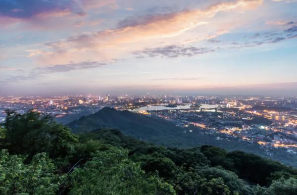 既有悠悠歷史，又有俗世煙火，來南京看看吧